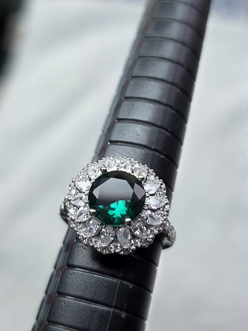 Emerald Center Halo Moissanite Ring - Women Jewelry